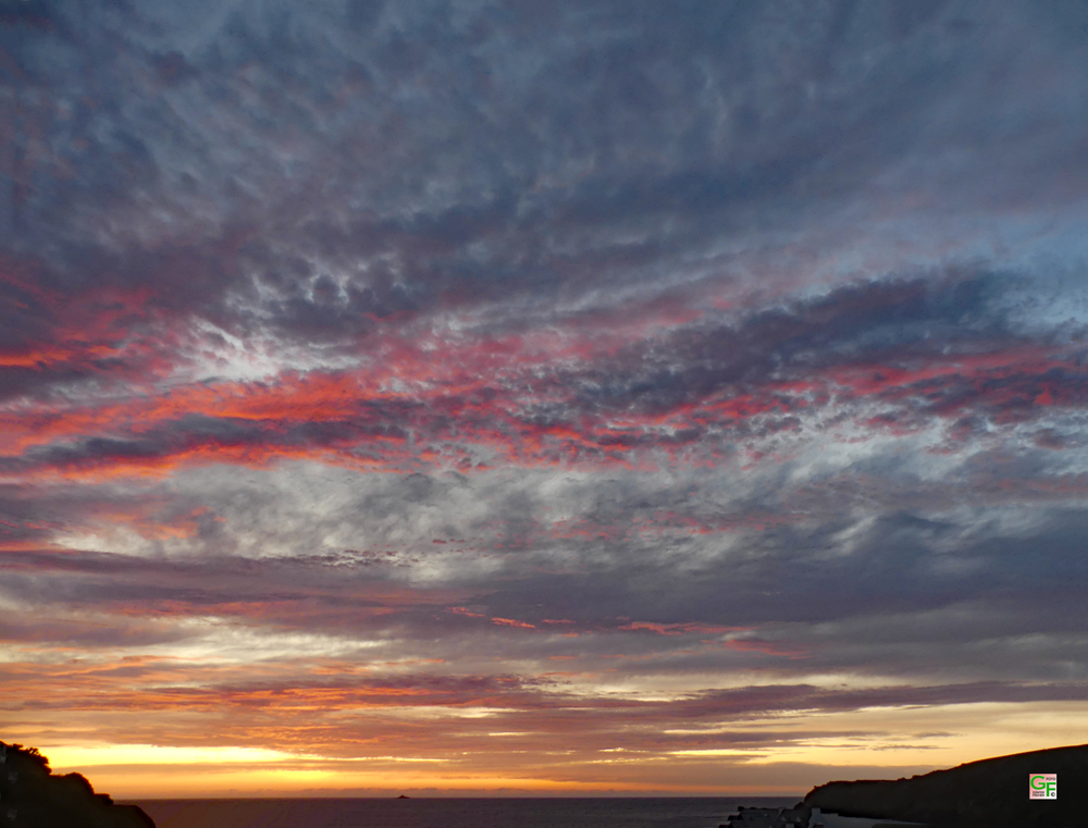 Sonnenuntergang am La Baie des Trépassés