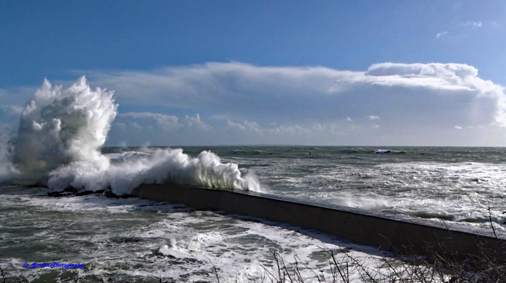Eine Welle bei Doelan