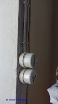 Bretonischer Lichtschalter mit Steckdose