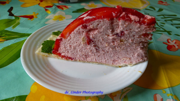 Erdbeersahne-Torte